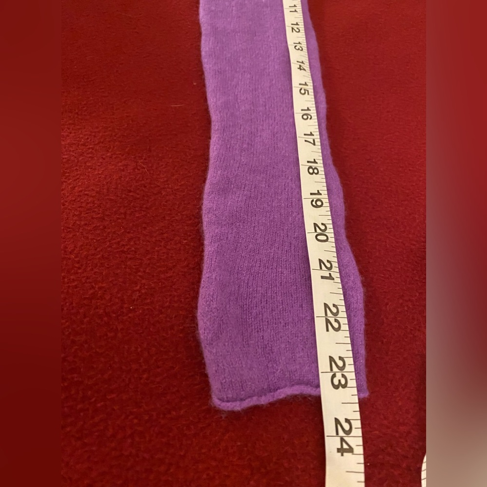 Clements Ribeiro MAUVE/CREM Cashmere Pullover, XS Fall Sale - Picture 7 of 7